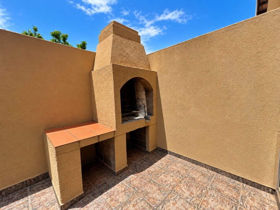 3 Bedroom Property for Sale in Roodia Free State